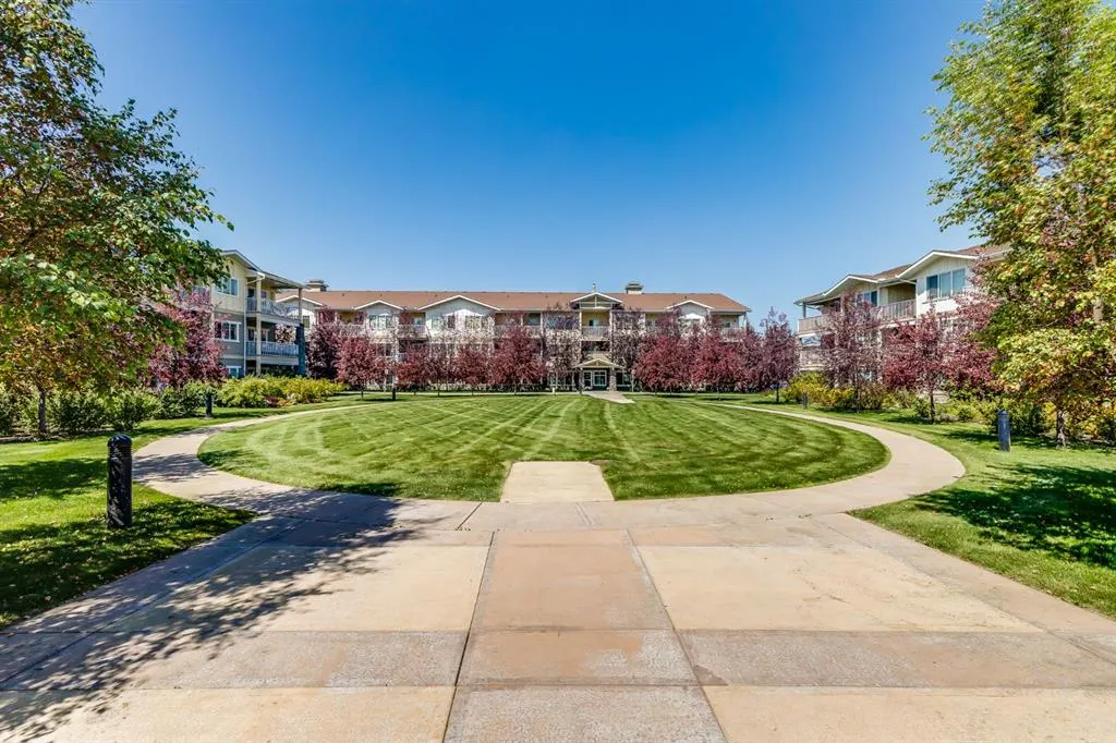 4 Kingsland Close SE, #2102