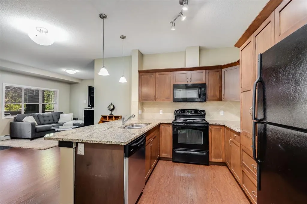 4 Kingsland Close SE, #2102