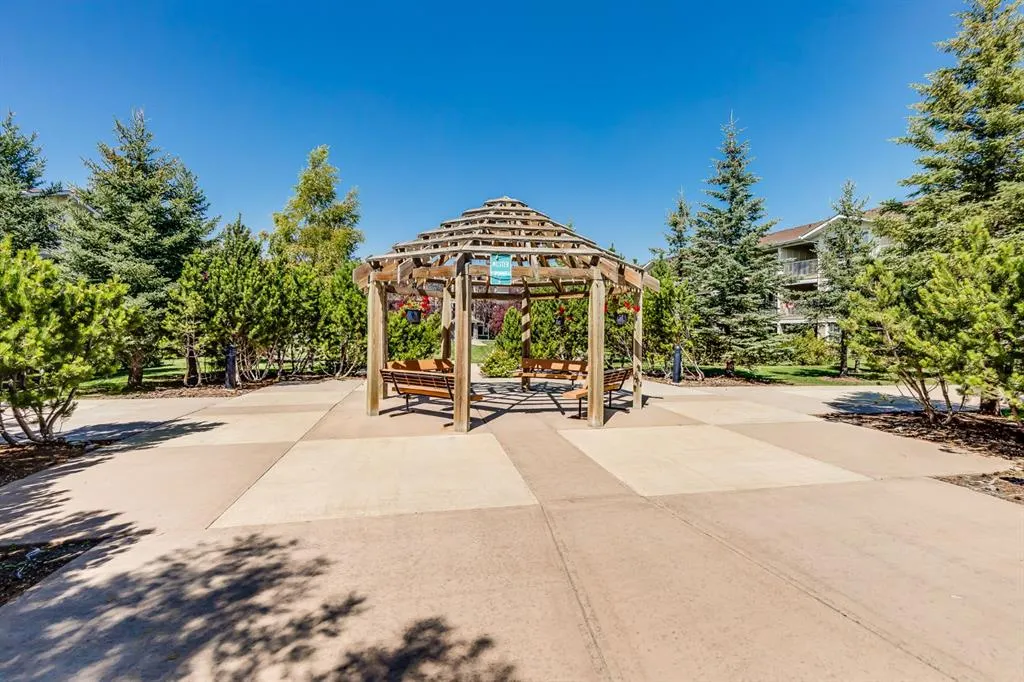 4 Kingsland Close SE, #2102