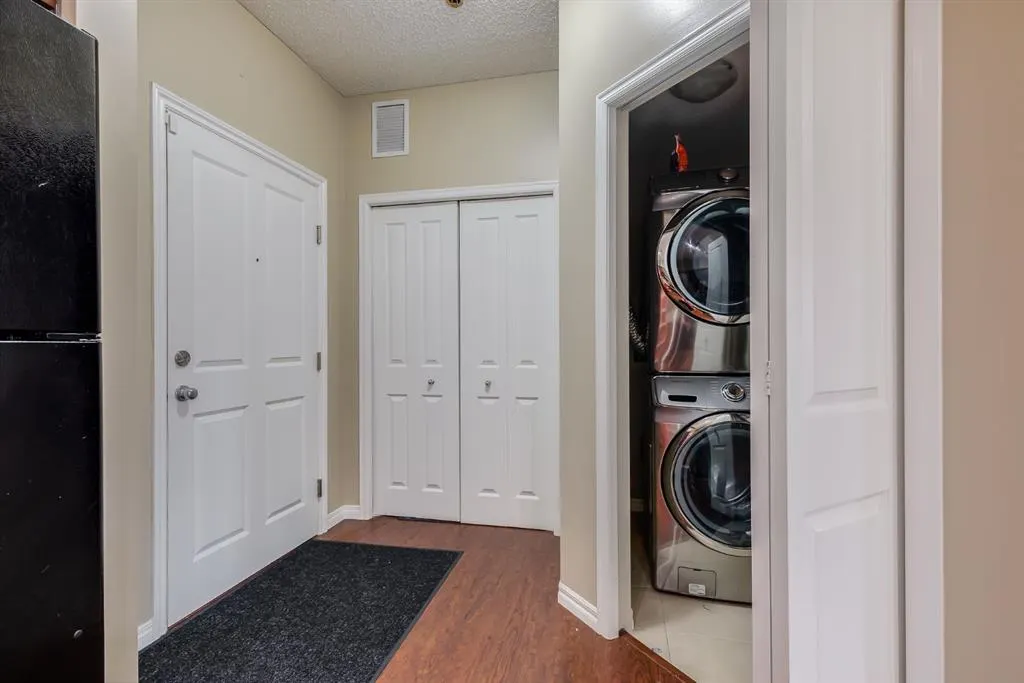 4 Kingsland Close SE, #2102