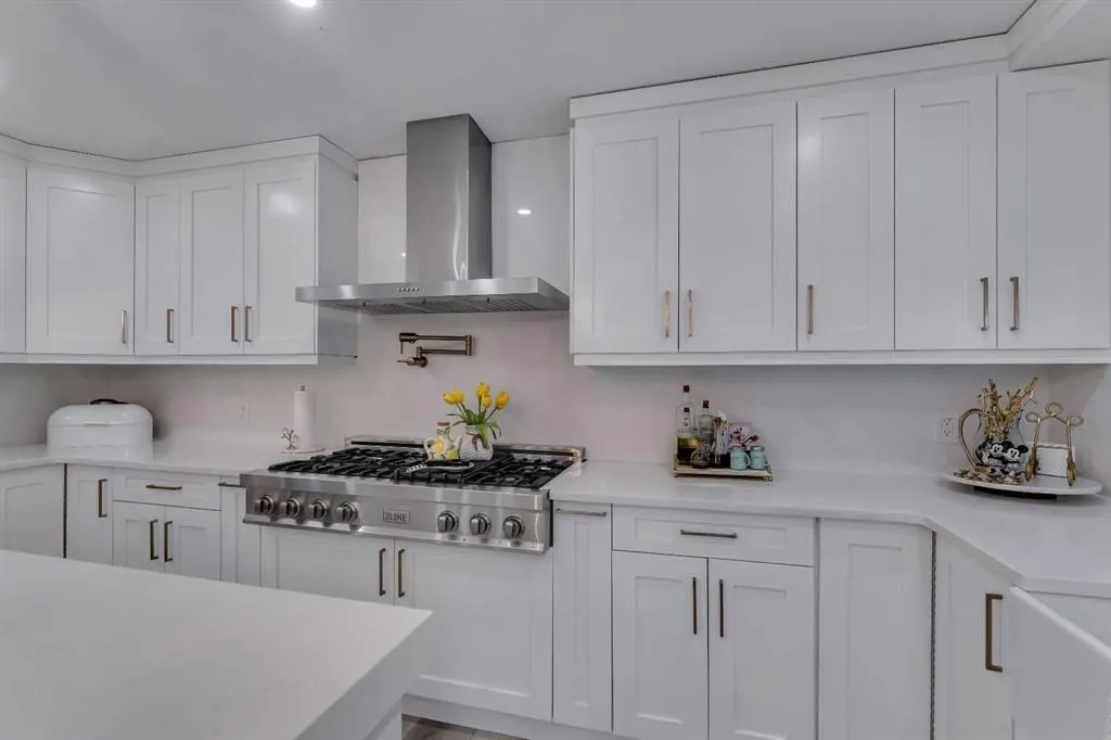 319 Lansdown Estates