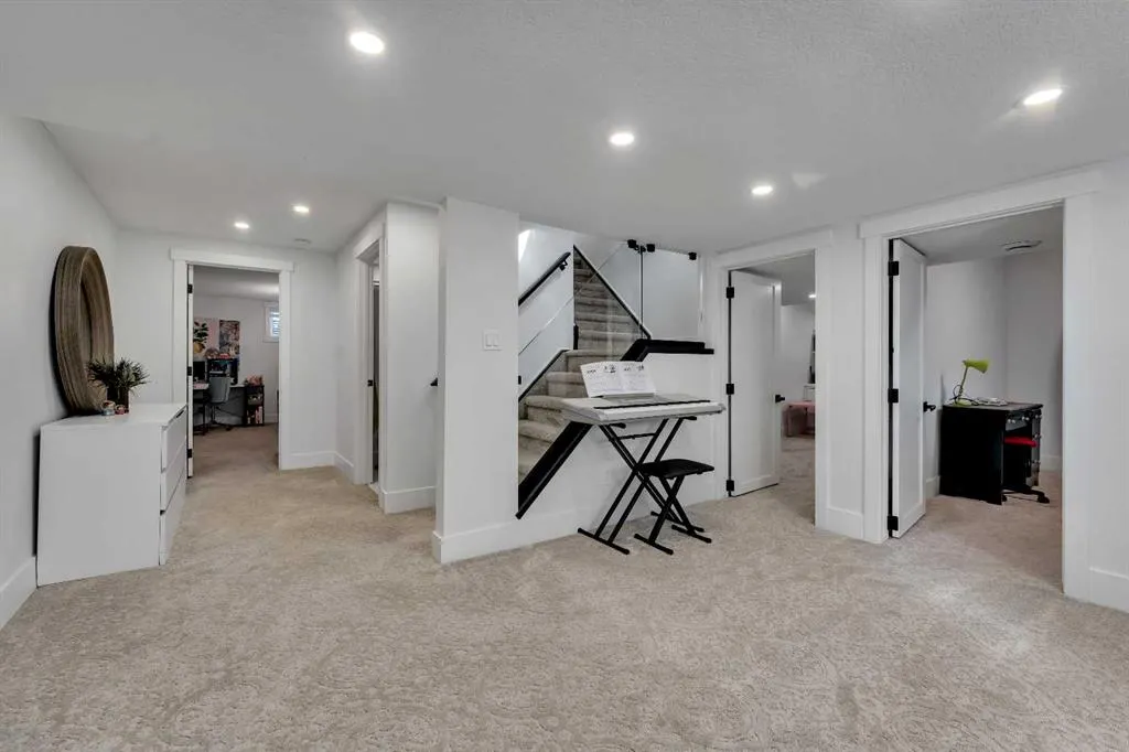 319 Lansdown Estates