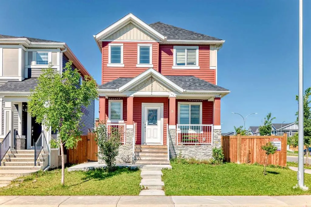 8 Red Sky Lane NE