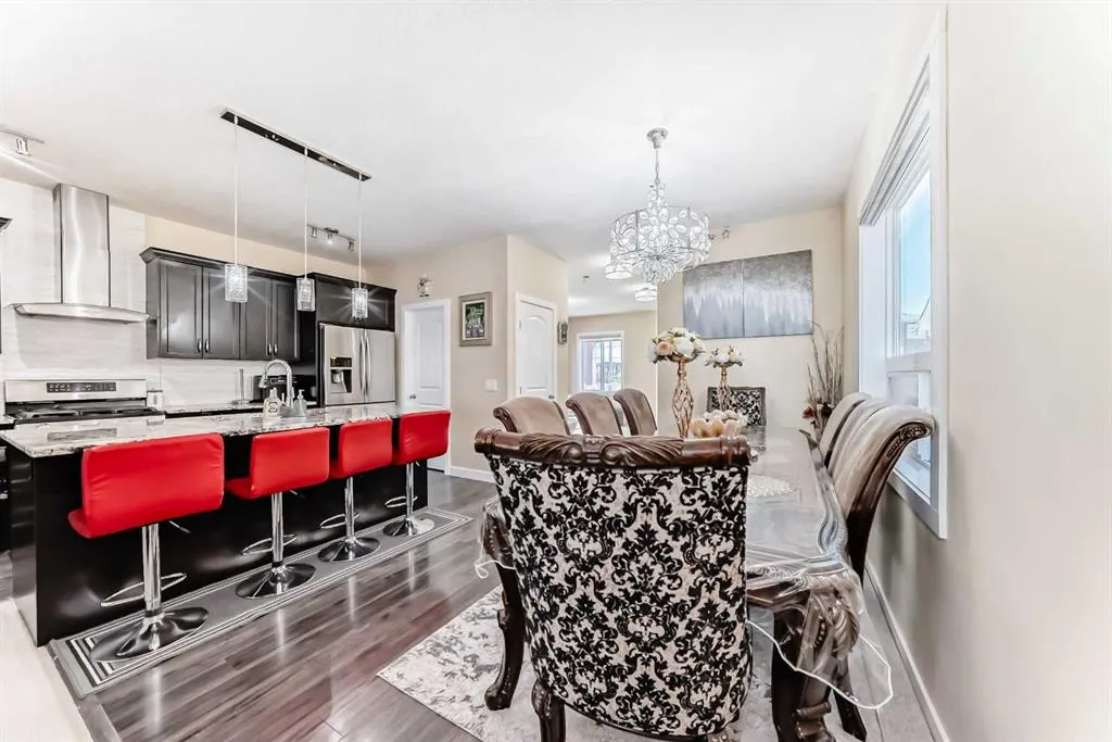 8 Red Sky Lane NE