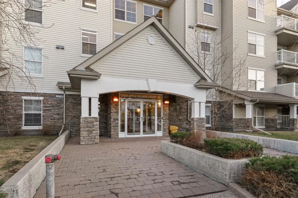 2000 Applevillage Court SE, #416