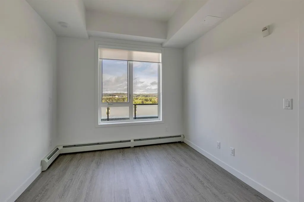 3932 University Avenue NW, #624