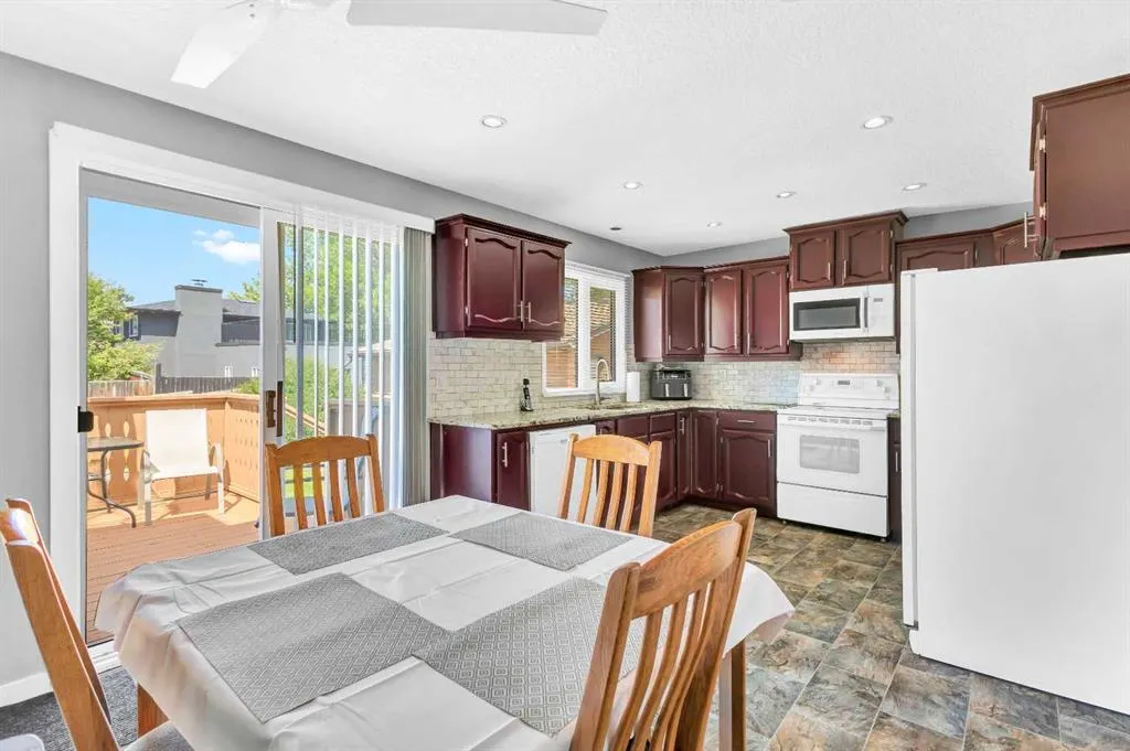 431 Templeton Road NE