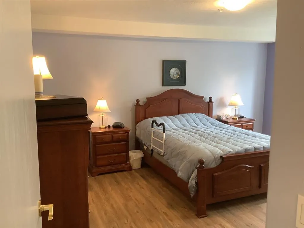 4805 45 Street, #124