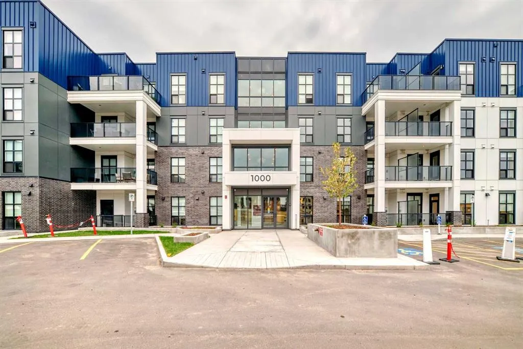4270 Norford Avenue NW, #1208