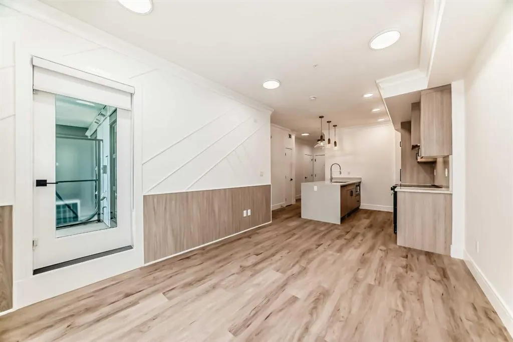 4270 Norford Avenue NW, #1208