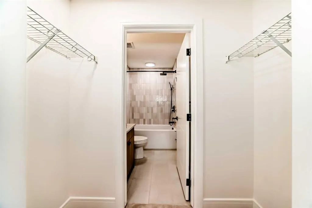4270 Norford Avenue NW, #1208