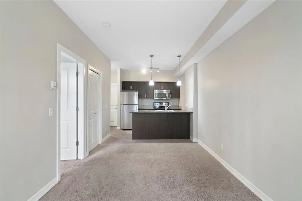 117 Copperpond Common SE, #112