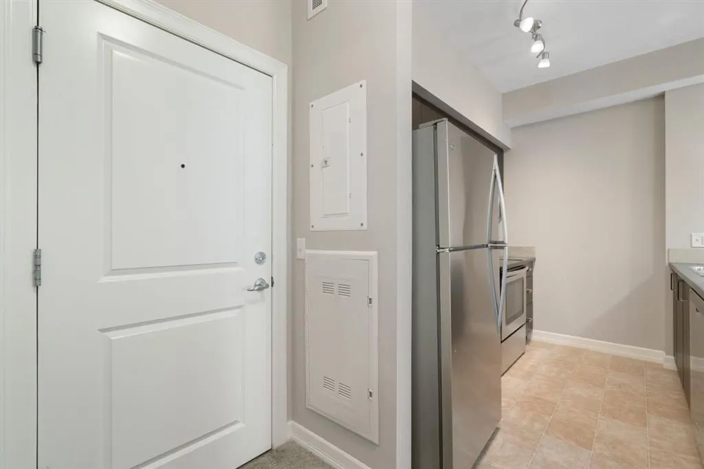 117 Copperpond Common SE, #112