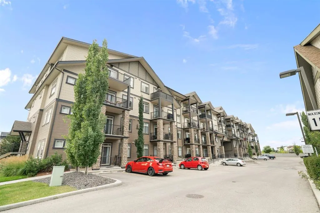 117 Copperpond Common SE, #112