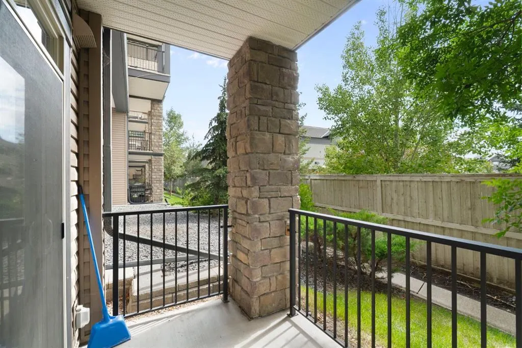 117 Copperpond Common SE, #112