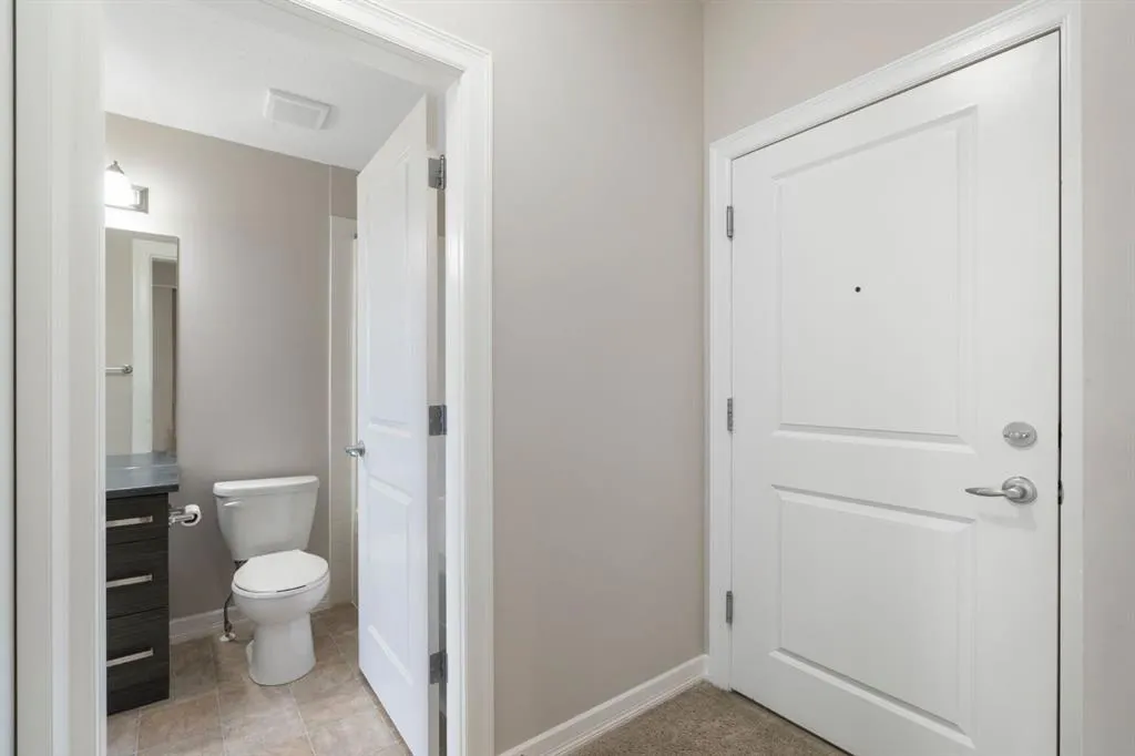 117 Copperpond Common SE, #112