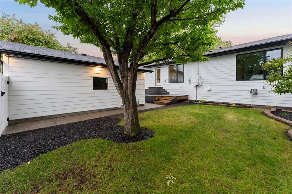 10404 Maplemont Road SE