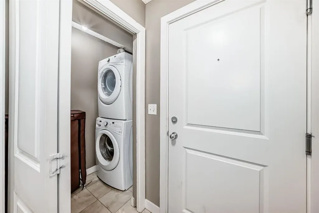 15 Saddlestone Way NE, #302