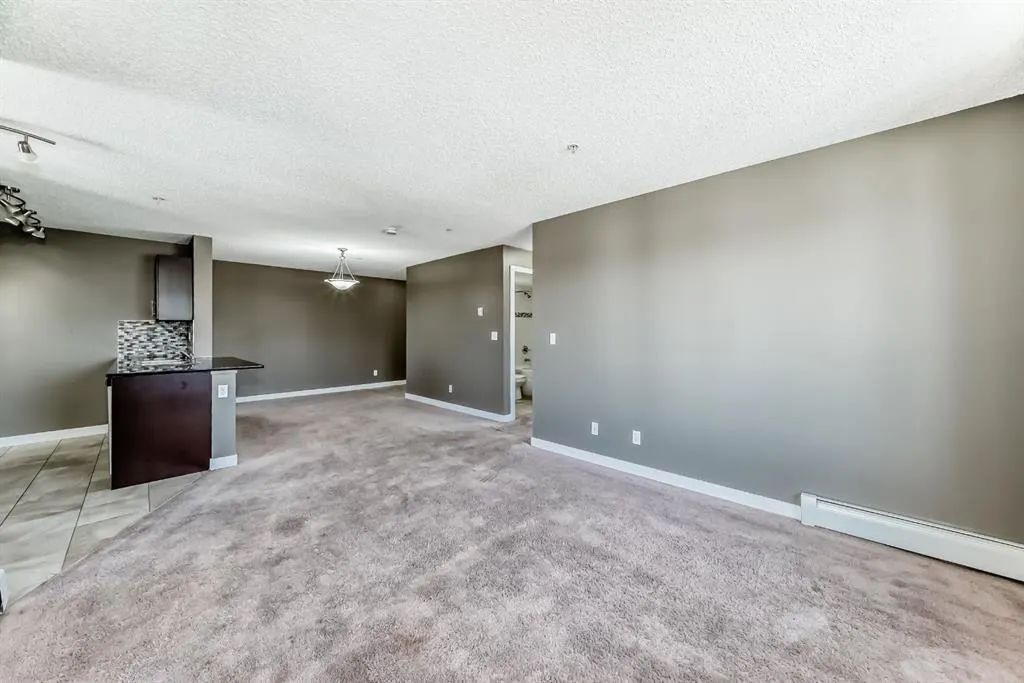 15 Saddlestone Way NE, #302