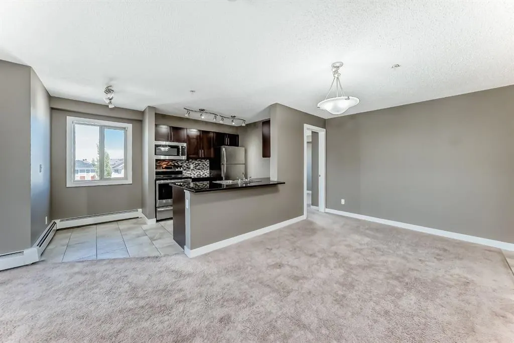 15 Saddlestone Way NE, #302