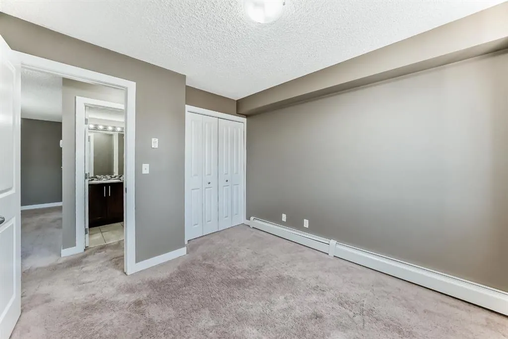 15 Saddlestone Way NE, #302