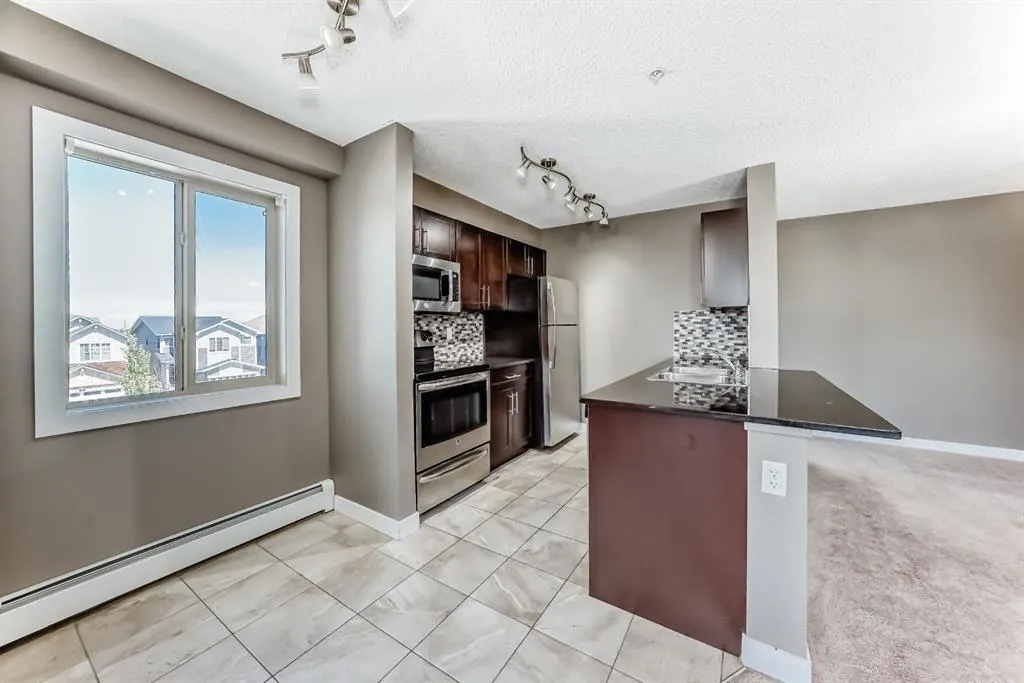 15 Saddlestone Way NE, #302