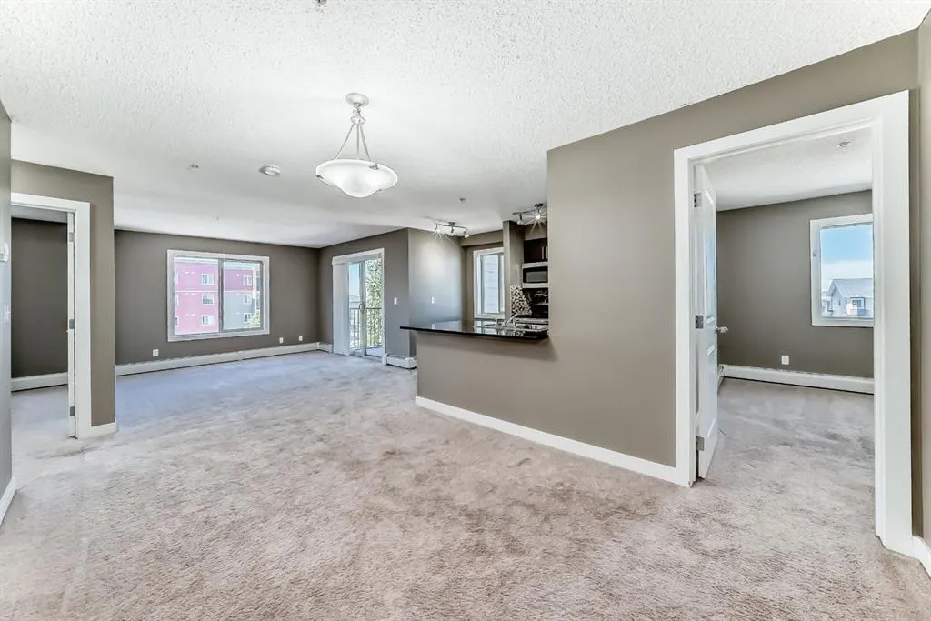 15 Saddlestone Way NE, #302