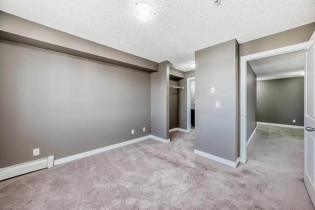 15 Saddlestone Way NE, #302