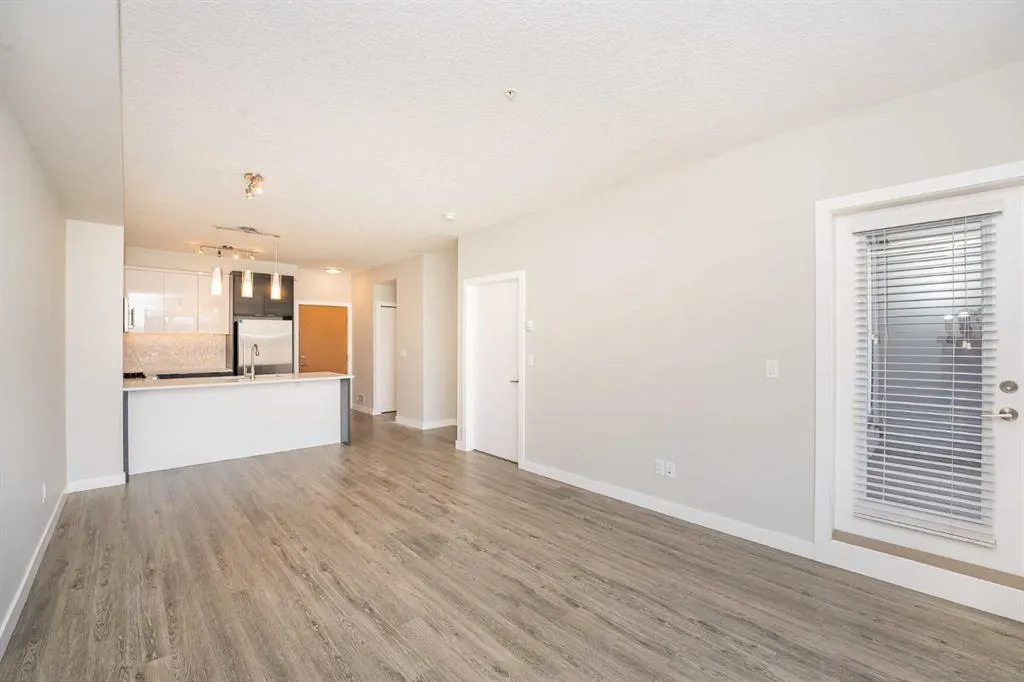 95 Burma Star Road SW, #3301