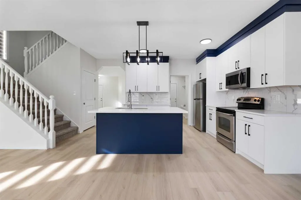 27 Copperstone Crescent SE