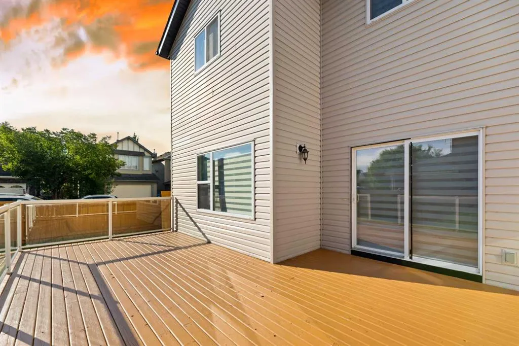 27 Copperstone Crescent SE