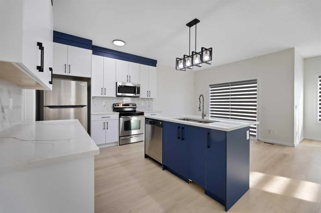 27 Copperstone Crescent SE