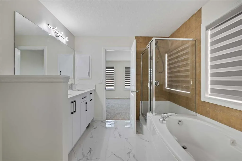 27 Copperstone Crescent SE