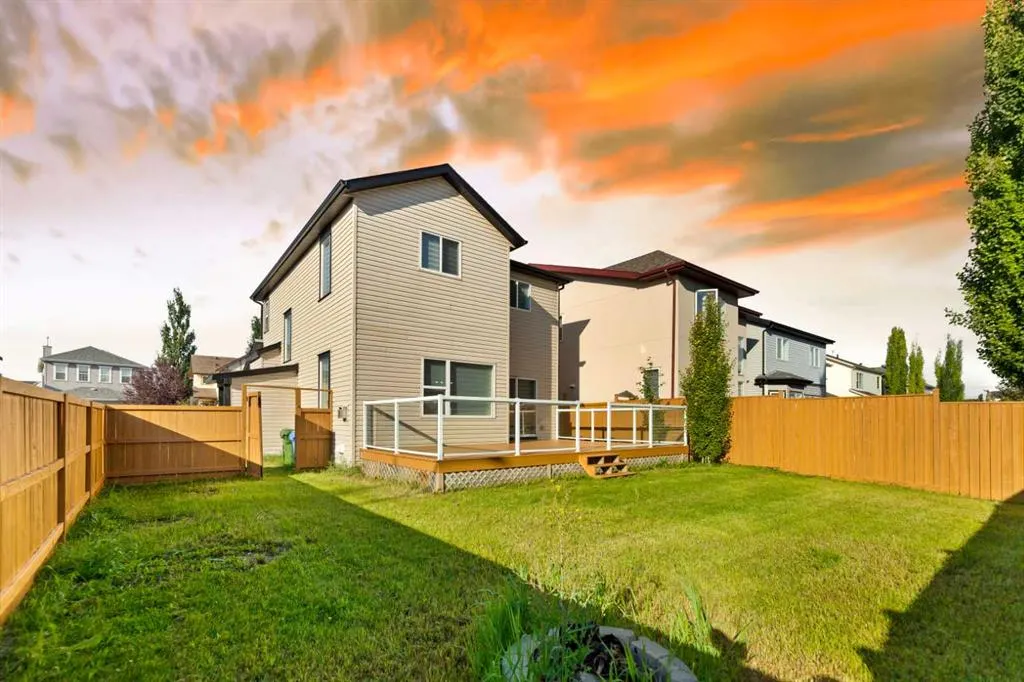 27 Copperstone Crescent SE