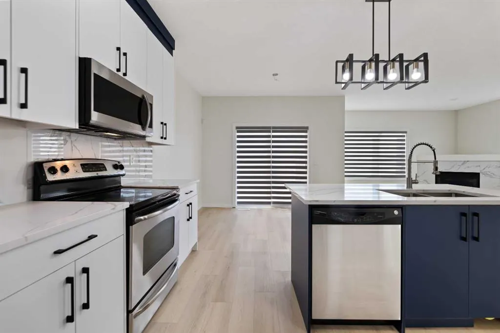 27 Copperstone Crescent SE