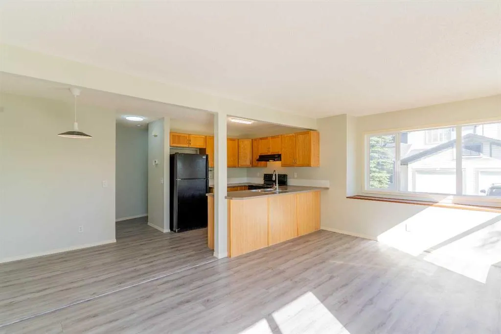 52 Panatella Villas NW