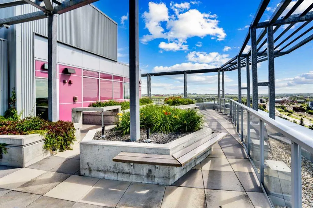 624 8 Avenue SE, #405