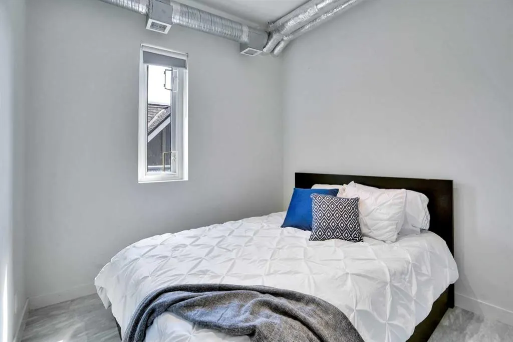 624 8 Avenue SE, #405