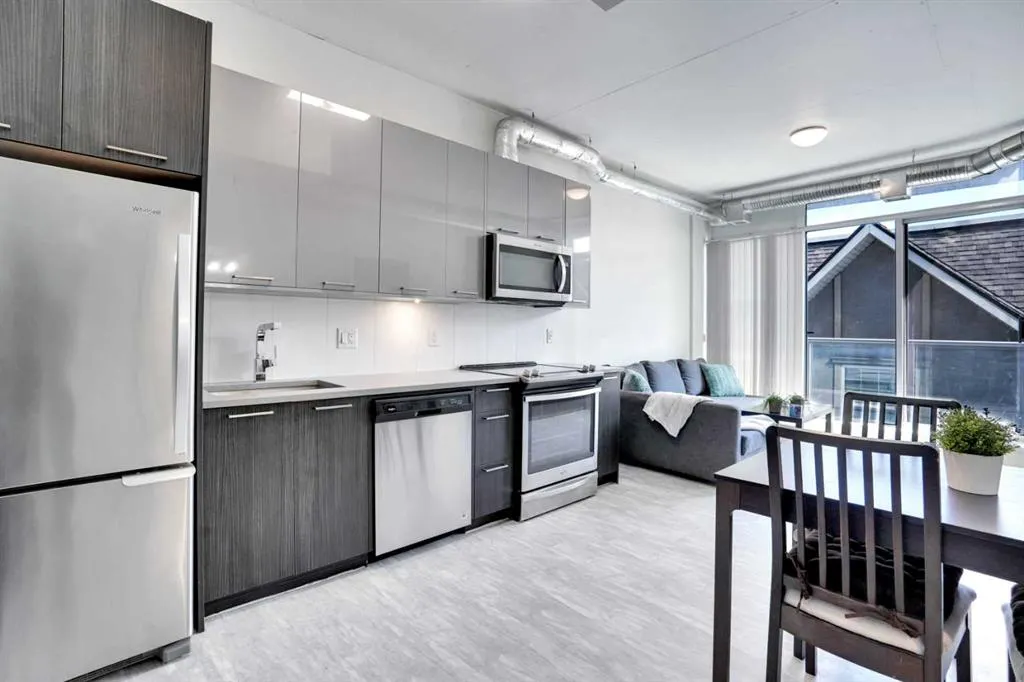 624 8 Avenue SE, #405