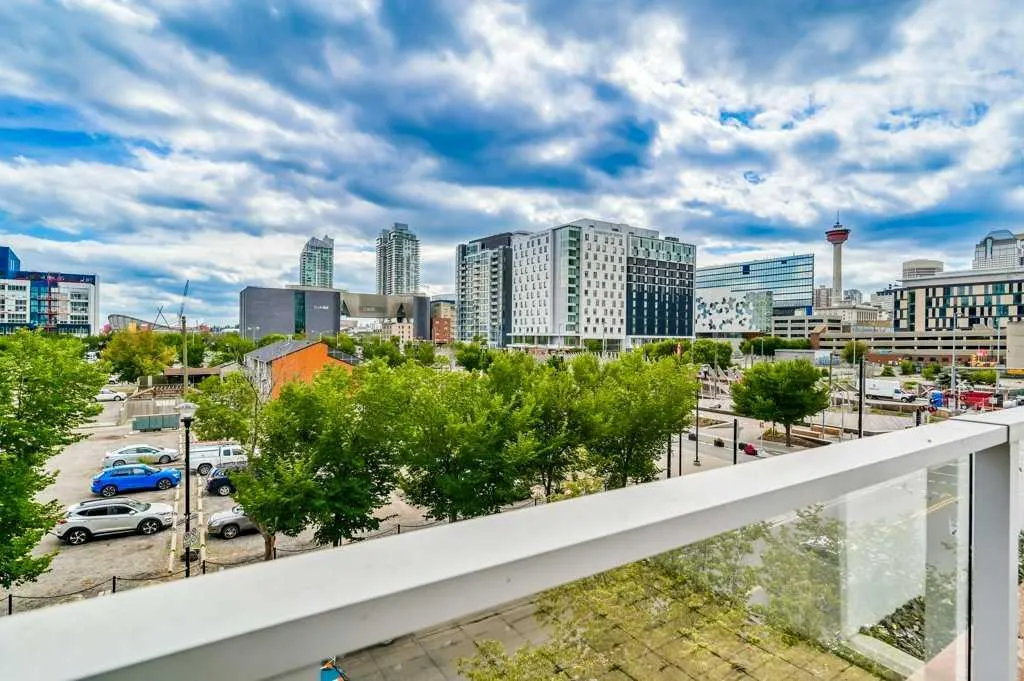 560 6 Avenue SE, #410