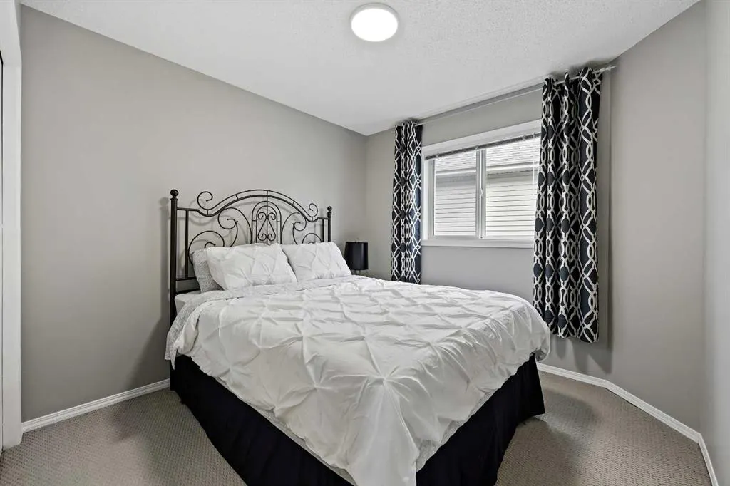 254 Evanscreek Court NW