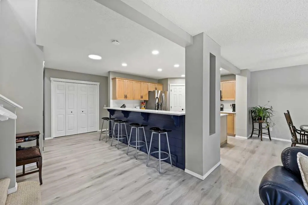 254 Evanscreek Court NW