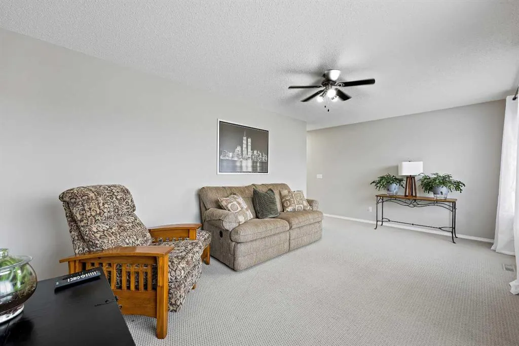 254 Evanscreek Court NW