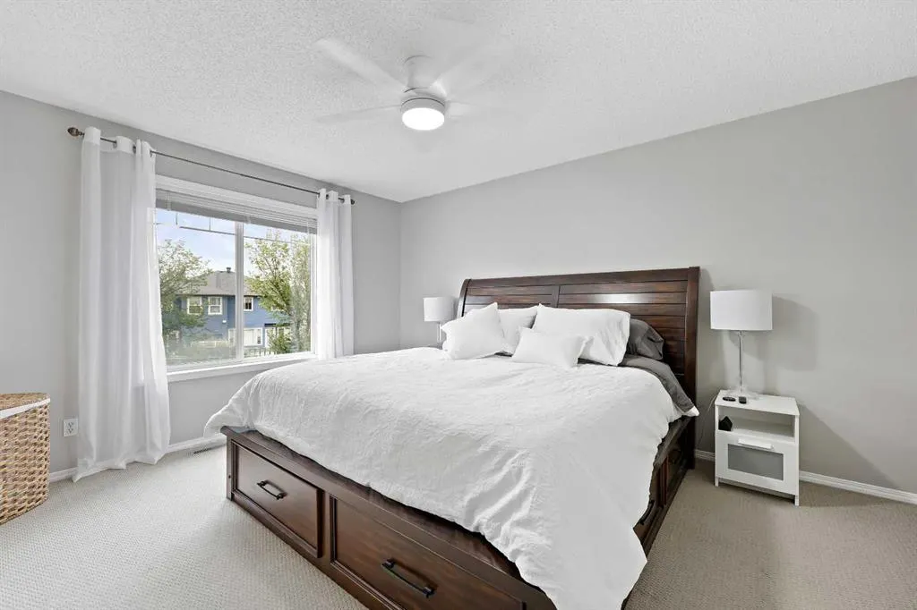 254 Evanscreek Court NW
