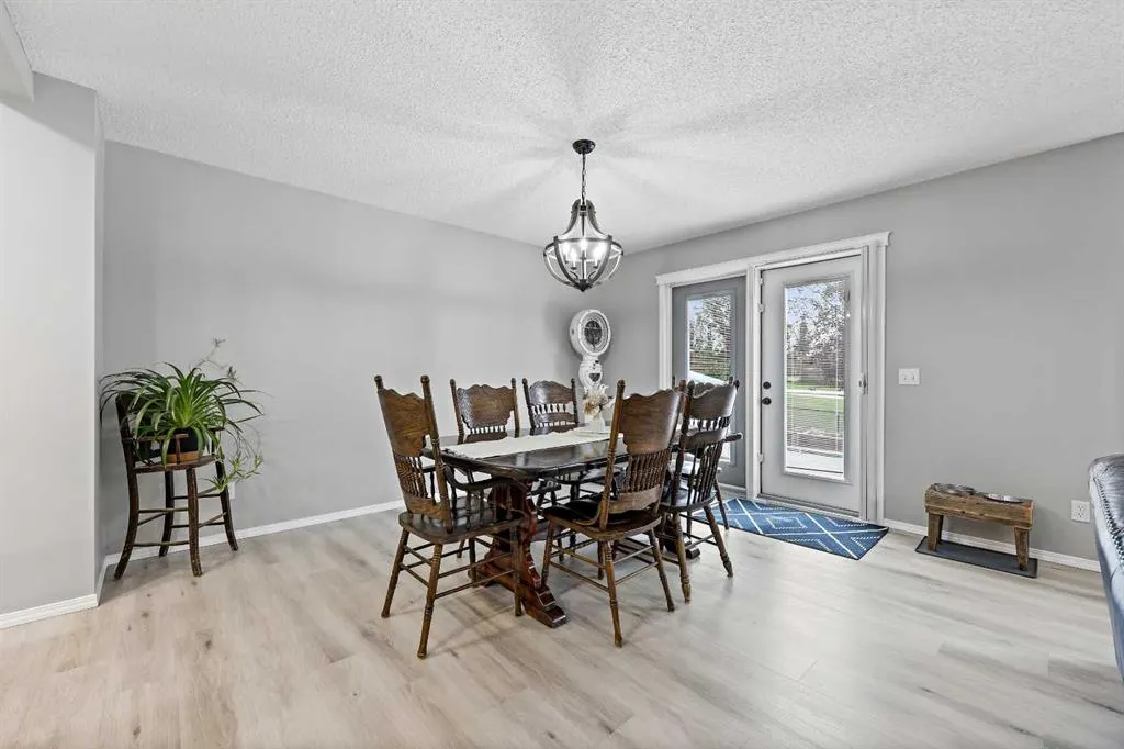 254 Evanscreek Court NW