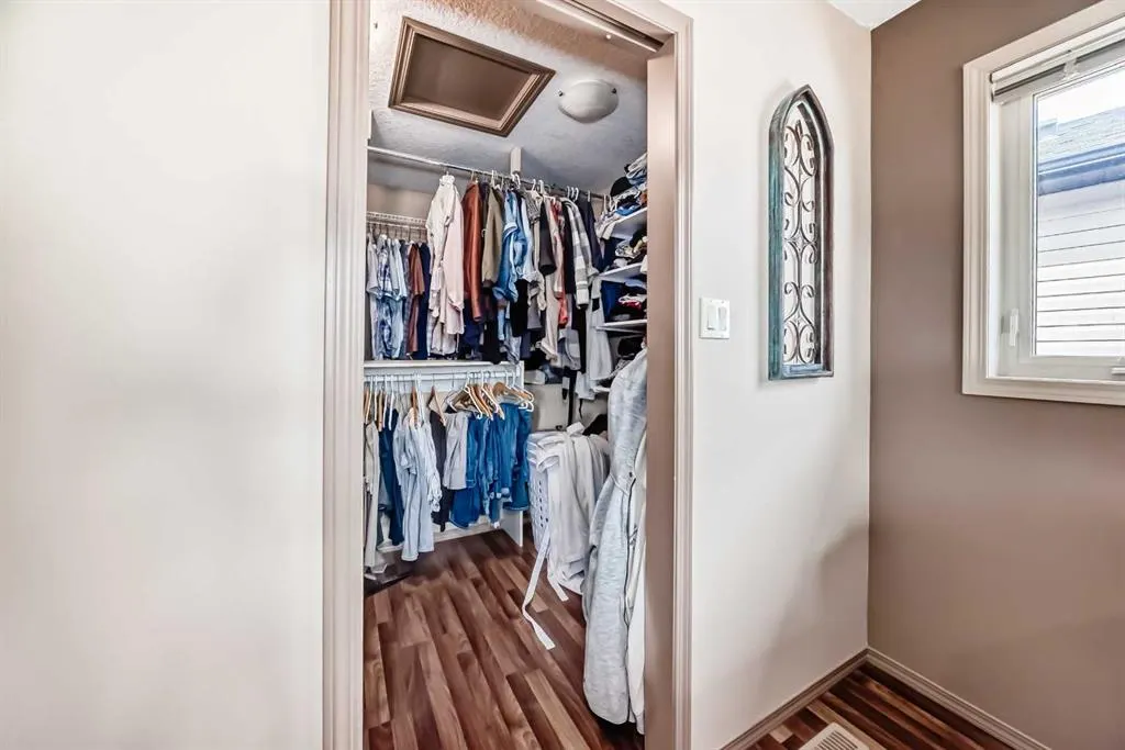 41 Canyoncrest Point W