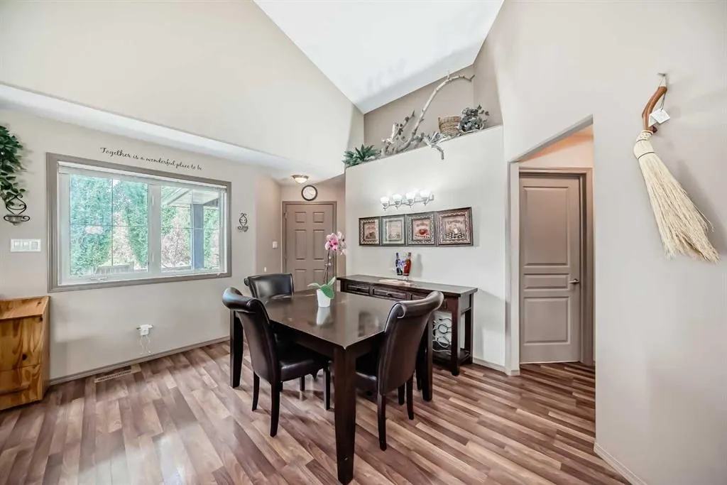 41 Canyoncrest Point W