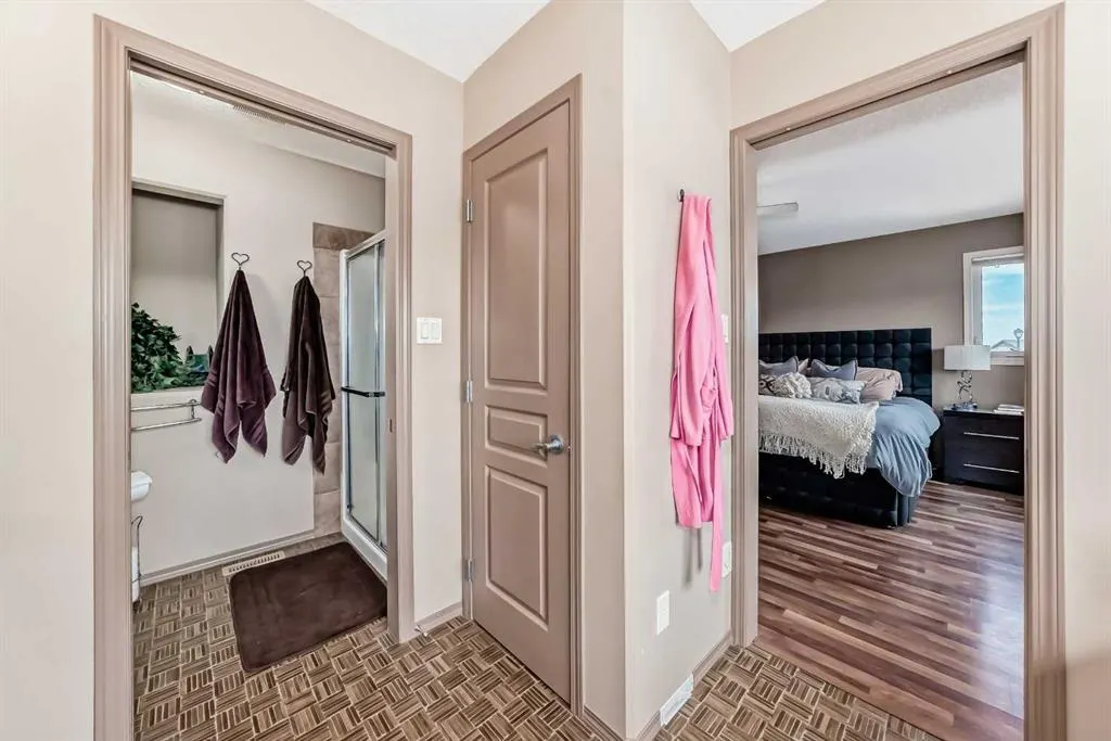 41 Canyoncrest Point W