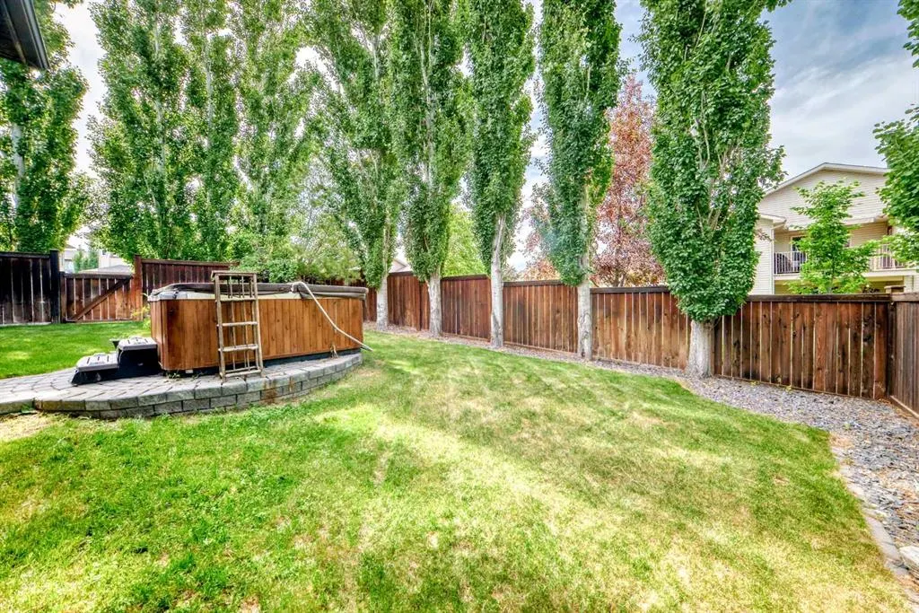 41 Canyoncrest Point W