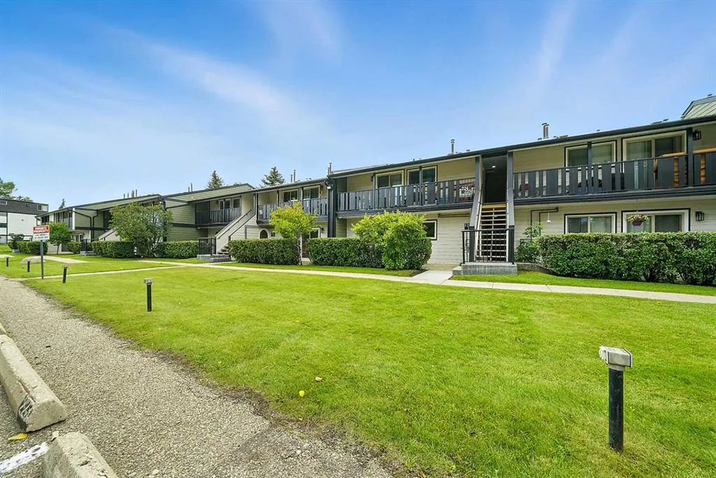 54 Bell Street, #125